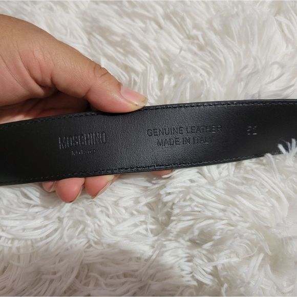 Moschino logo belt sz 52 or large in US - Picture 10 of 15